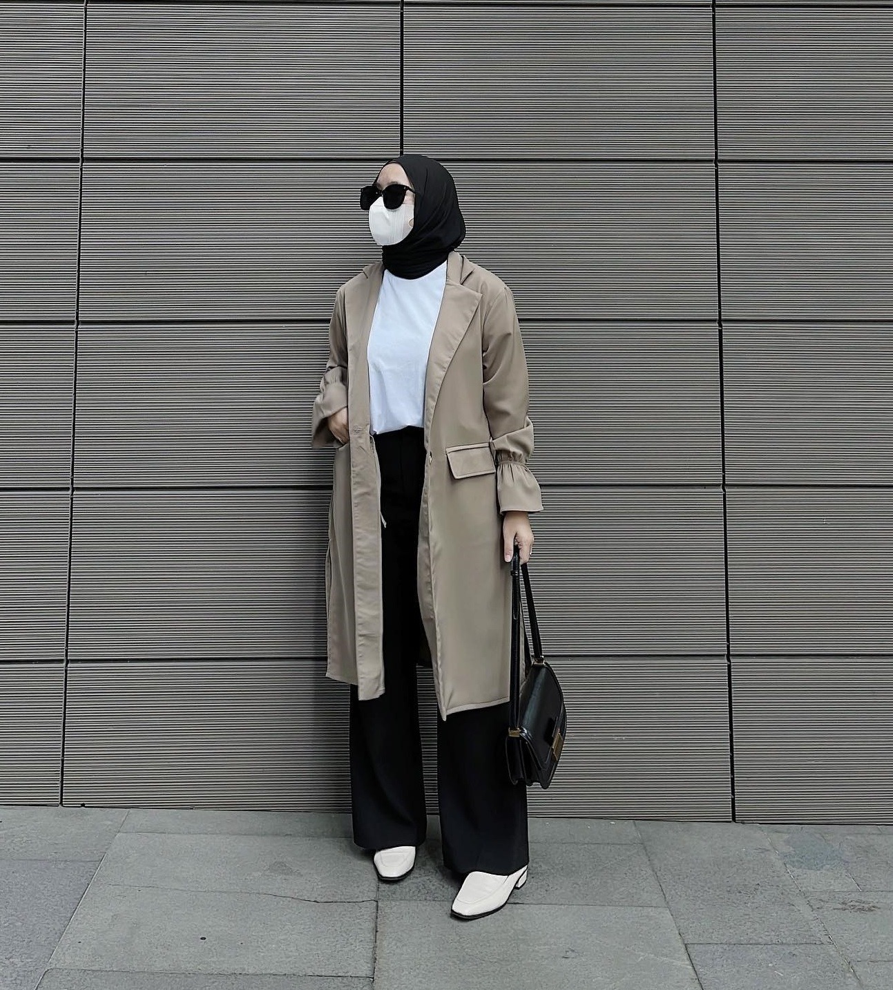 10 Outfit Interview Kerja Hijab Bergaya Smart Casual | All Things Hair ID