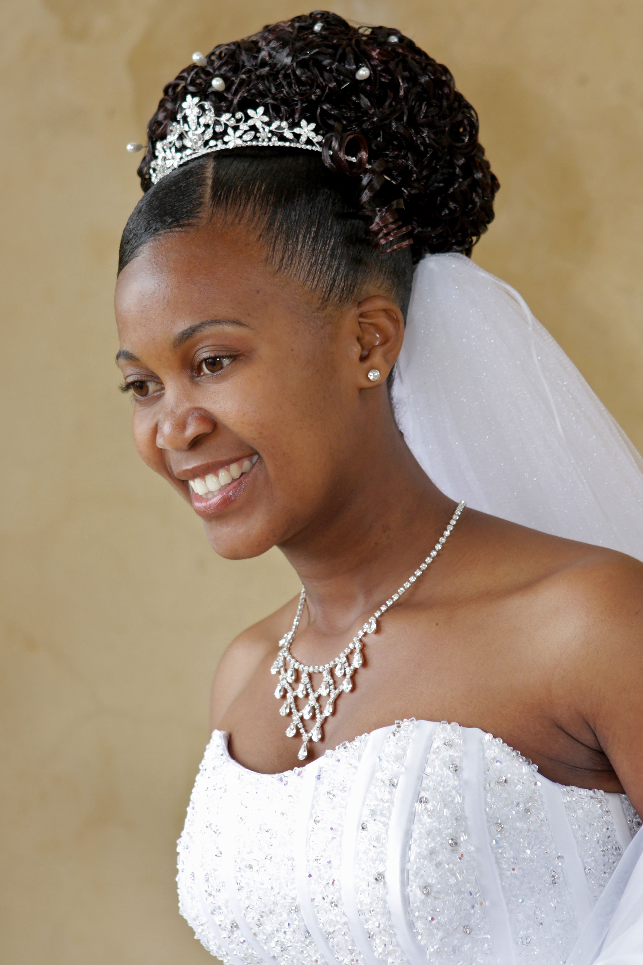 75 Chic Wedding Hair Updos for Elegant Brides | Deer Pearl Flowers