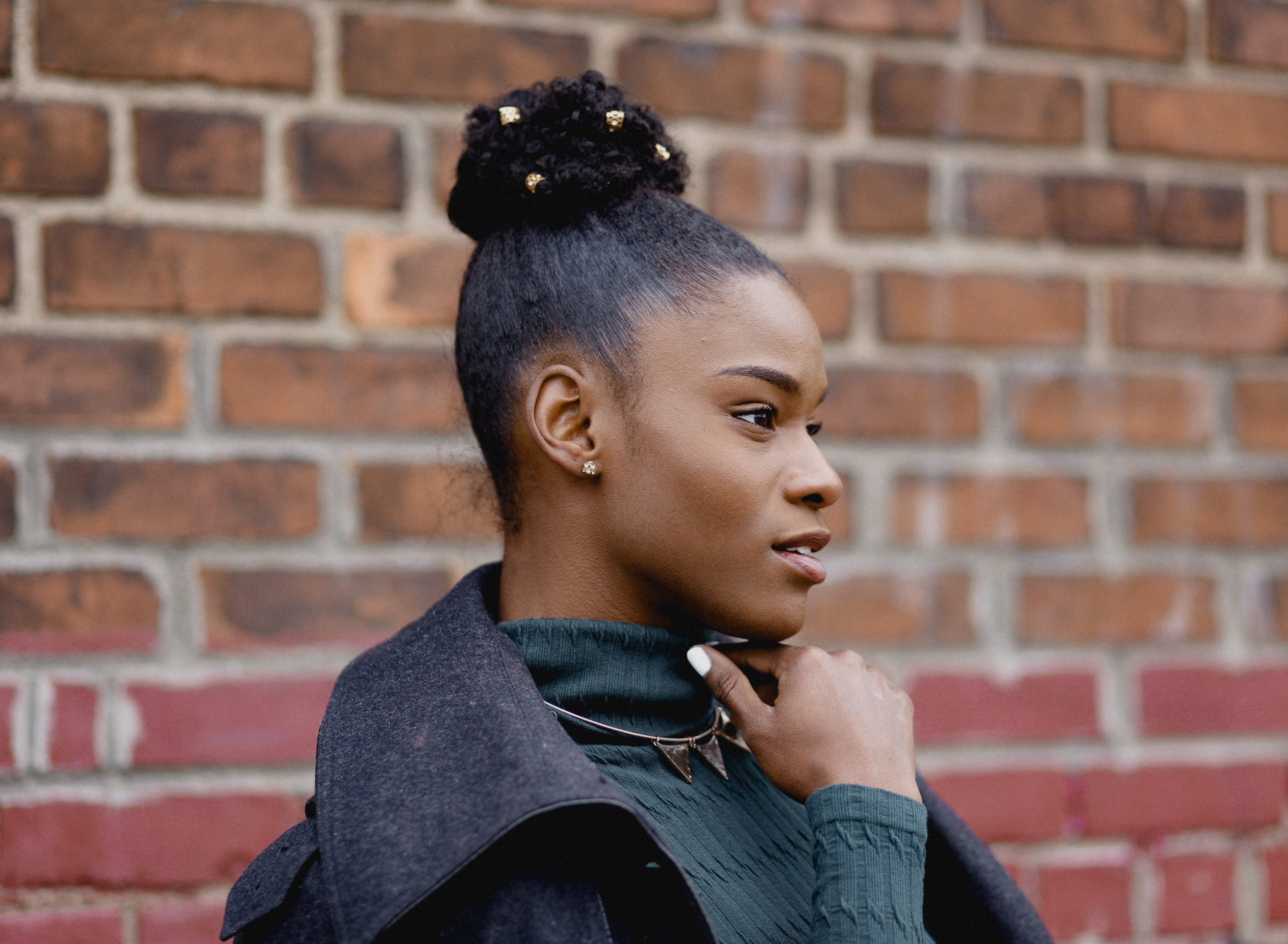 IG Natural Hairstyles: 21 High Bun / Top Knot Styles to Rock on Any Occasion