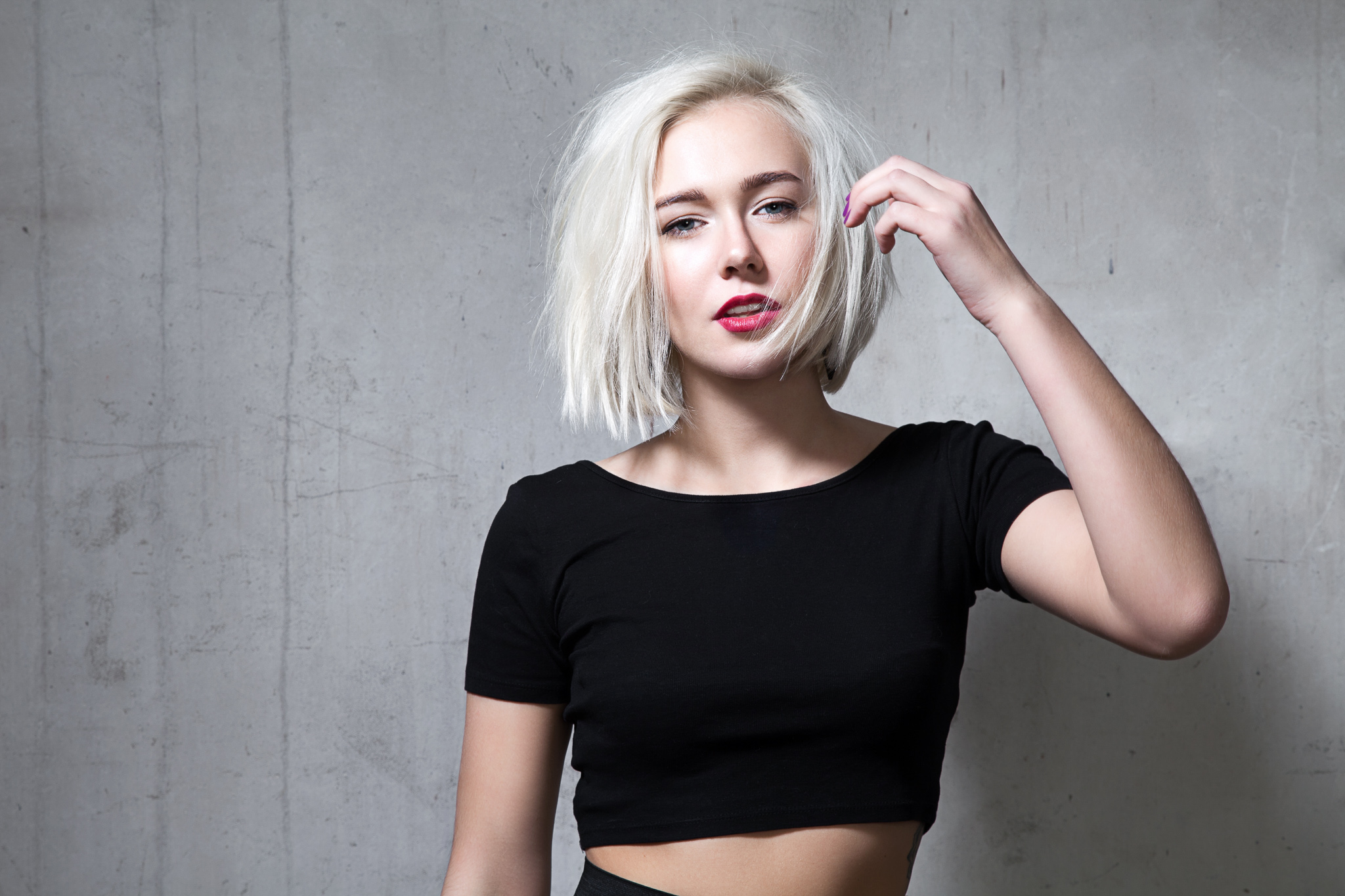 woman with short hair bob hairstyle platinum blonde white hair