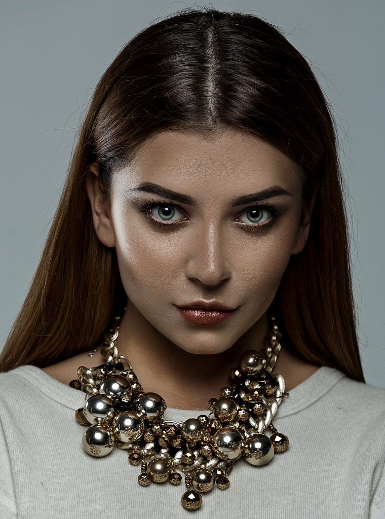 professional hairstyles: Straight Middle Part