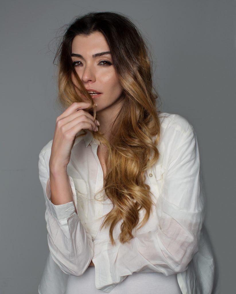 Natural hair with ombre dark roots