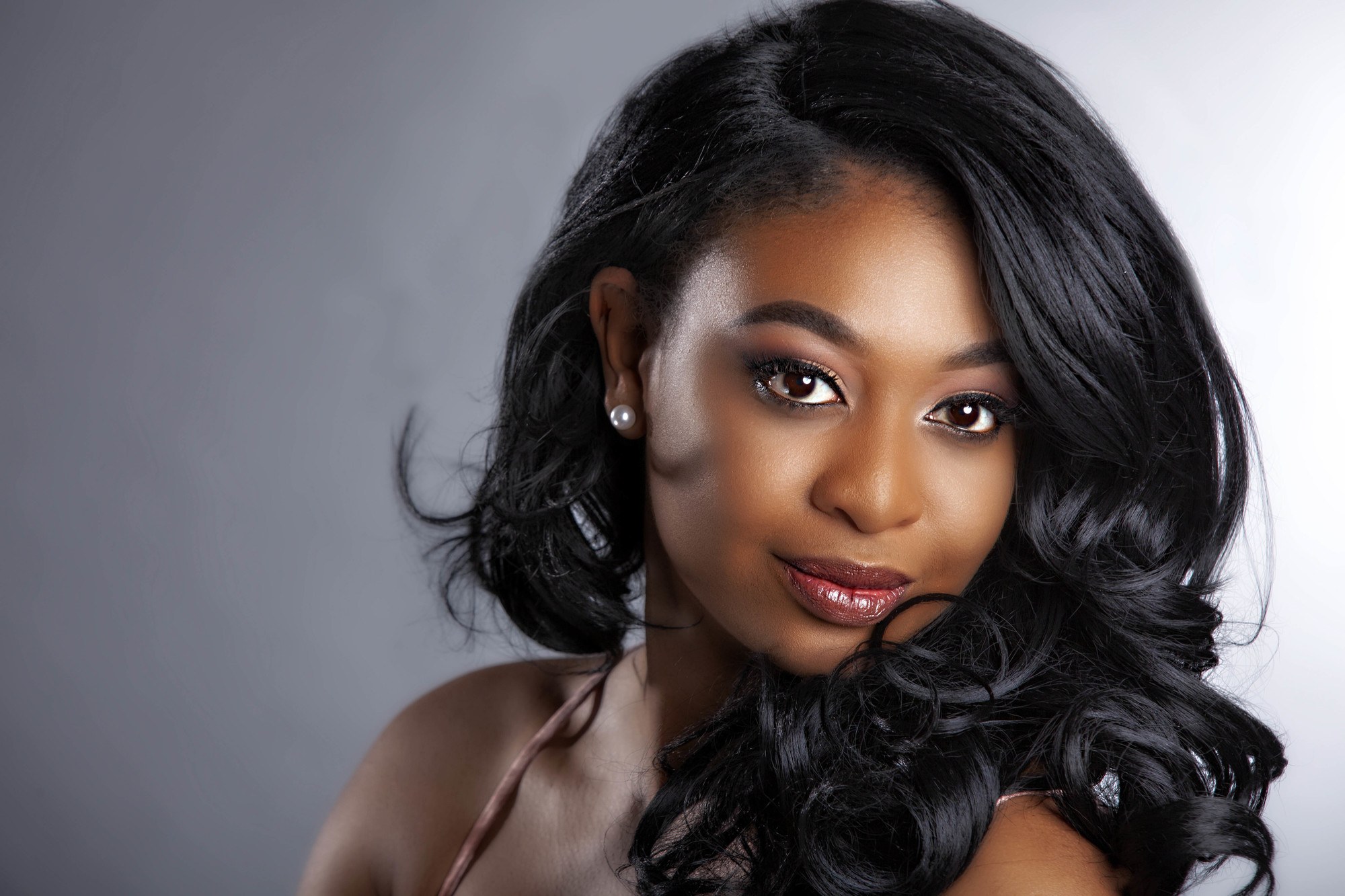 woman with medium length shiny hair