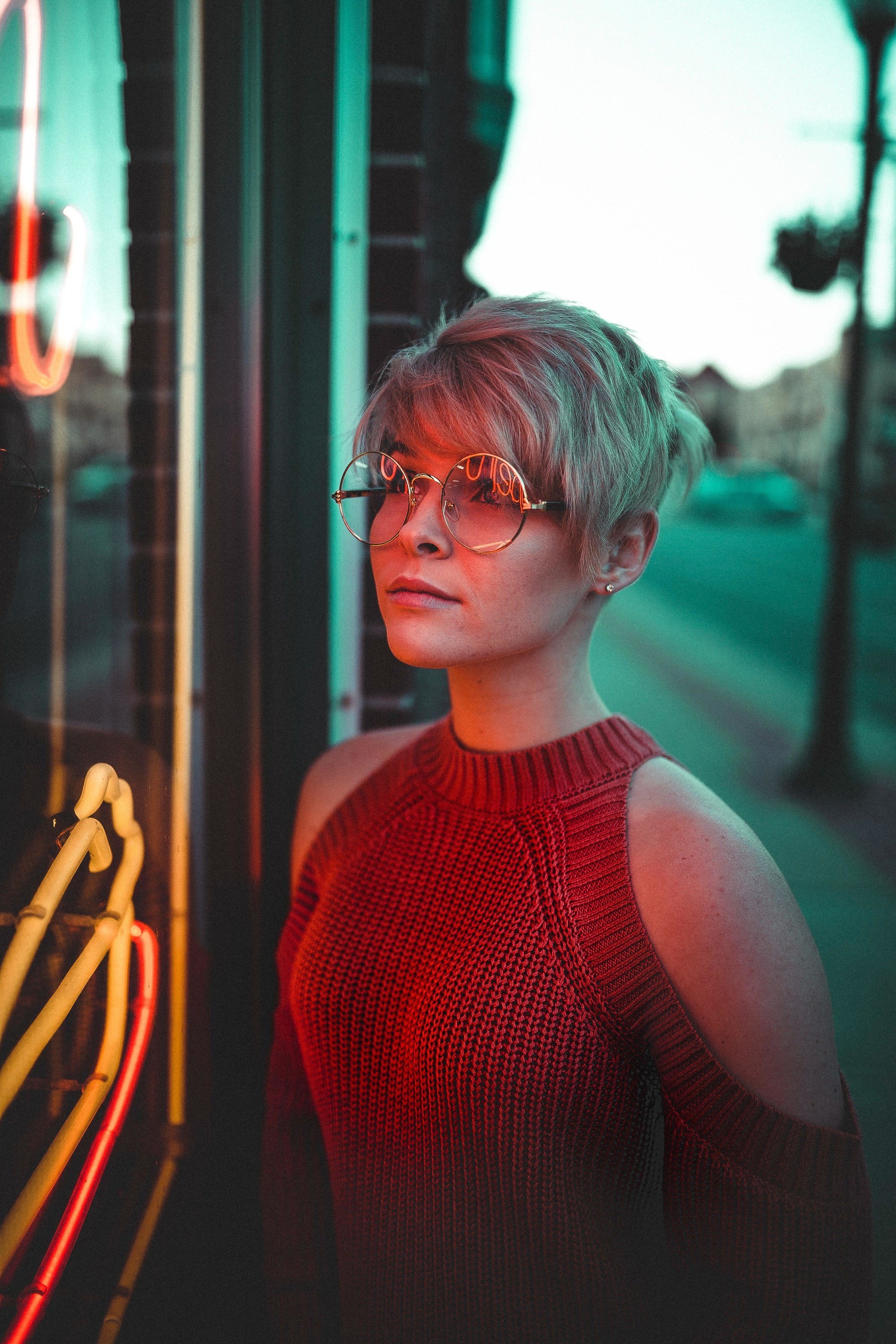 hair trends: woman with short pixie cut hair