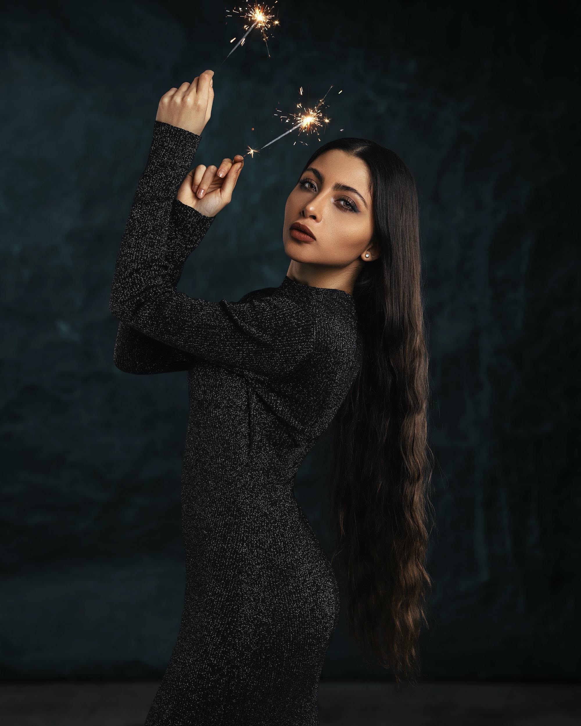 woman with long wavy hair cool hairstyle