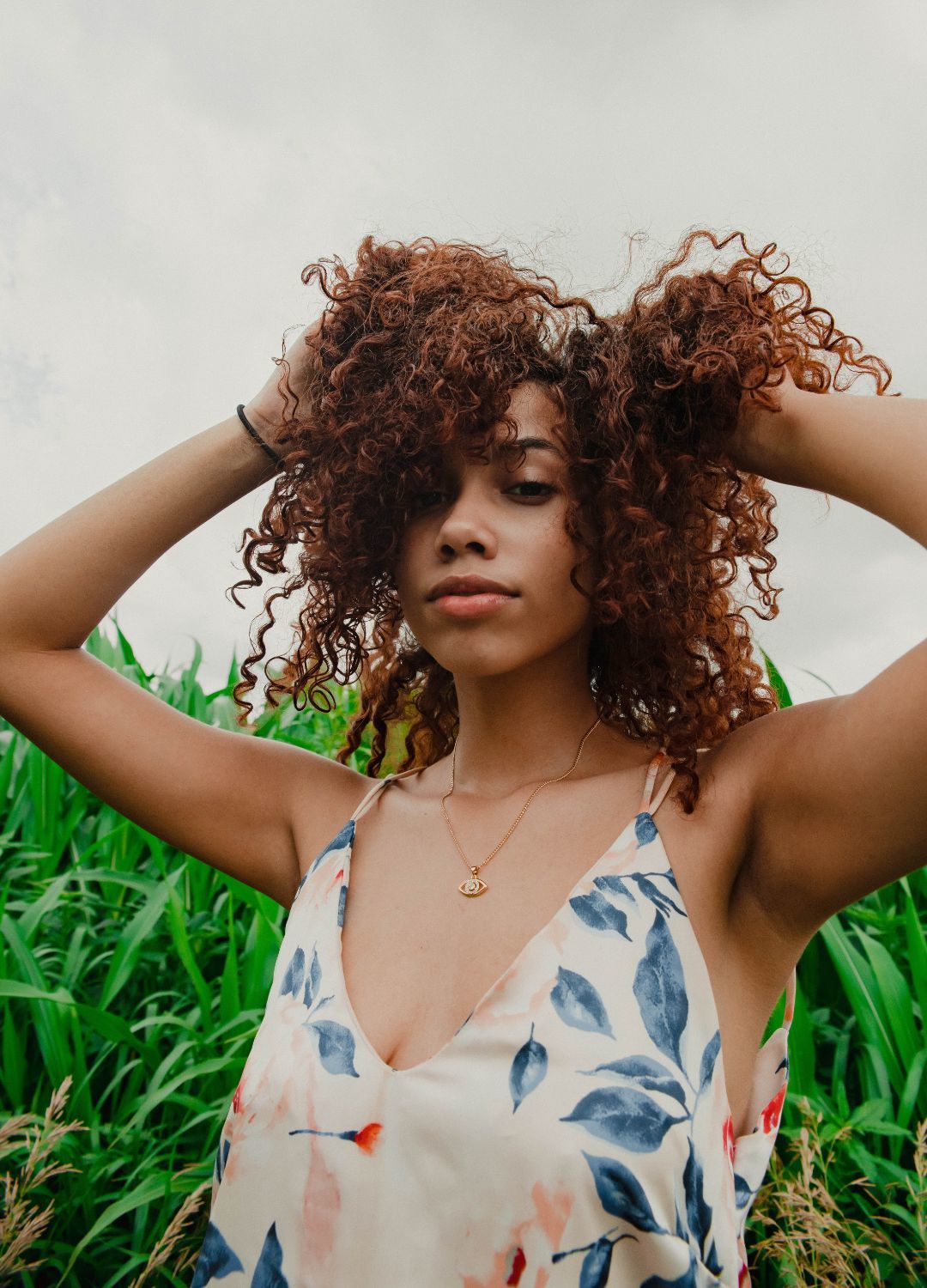flexi rods: woman with auburn curly hair