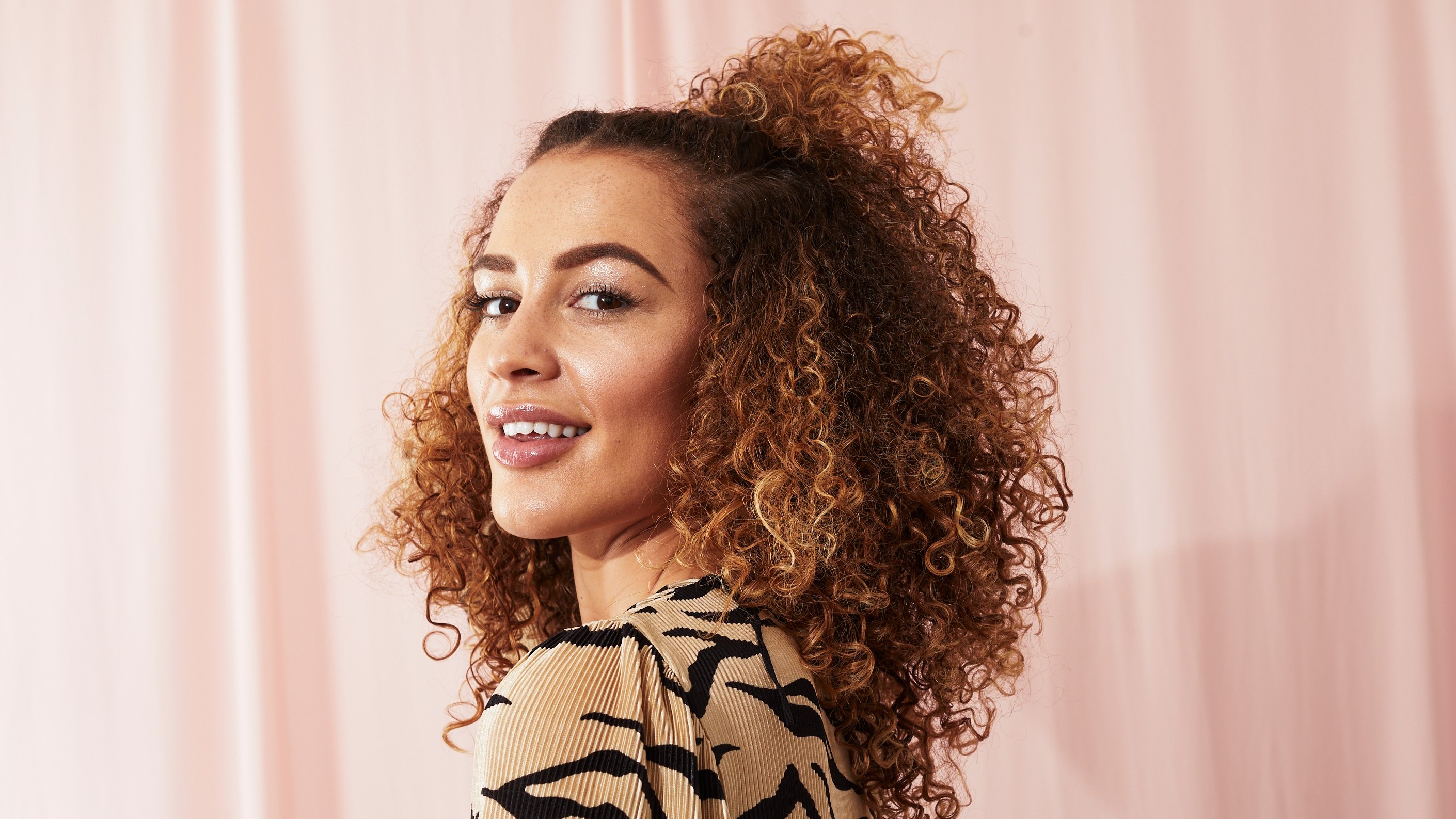 Curly Girl Method: la fórmula para volver a amar tus rizos