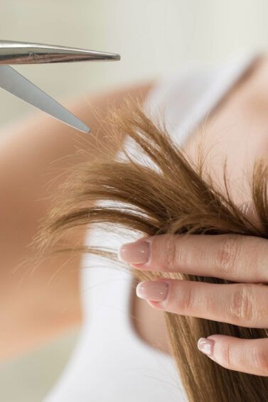 Cómo cortar el cabello en capas: una guía paso a paso
