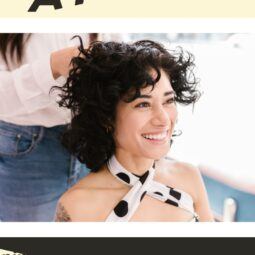 Mujer poniendo a prueba la teoría del cabello, como el cabello afecta tu imagen