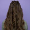 modelo de tranças para cabelos longos dupla na franja