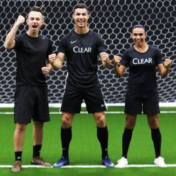 Cristiano Ronaldo, Marta e Fred durante o grande encontro promovido pela Clear