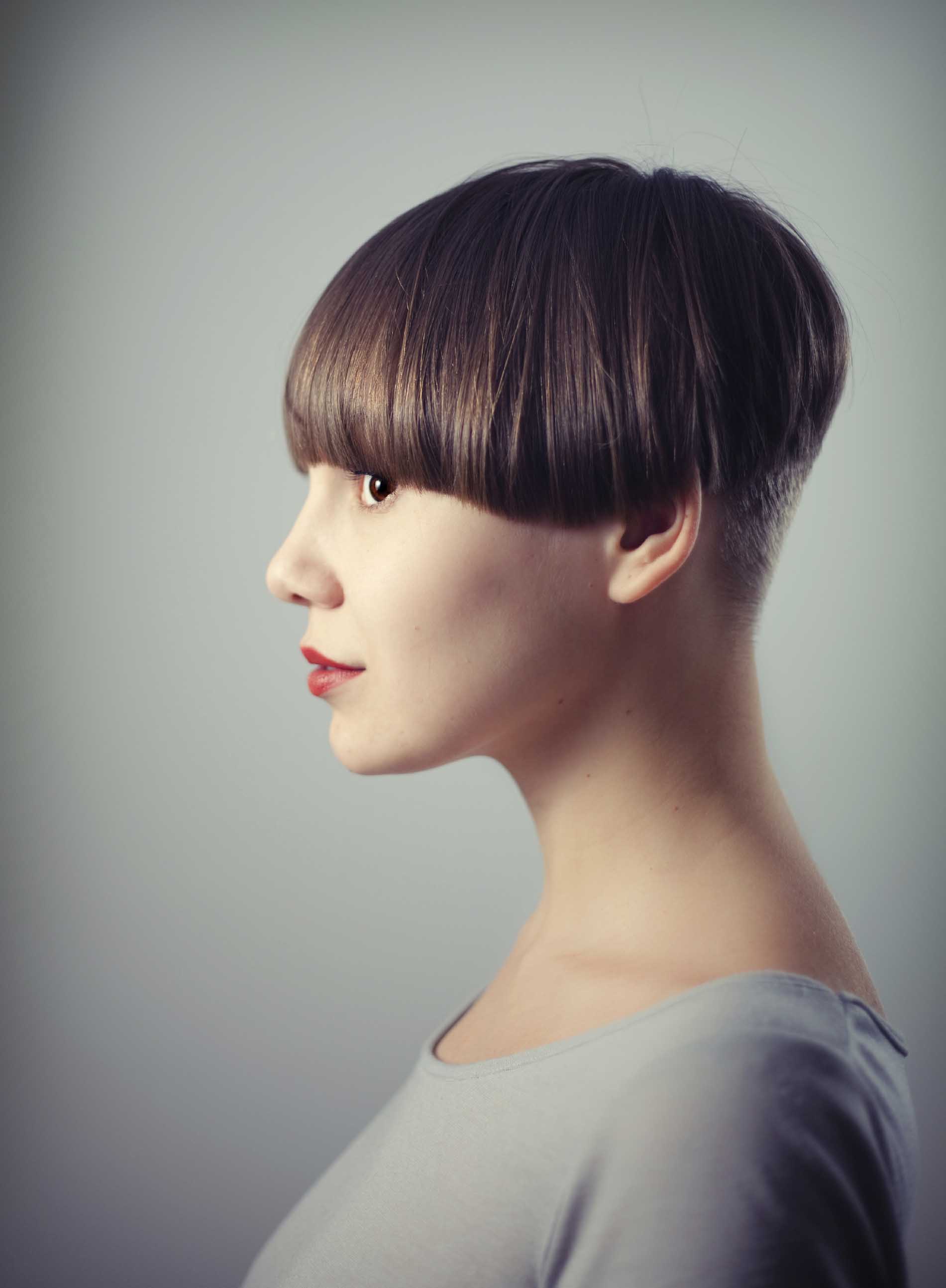 Short Haircuts For Oval Faces Will Put An End To Your Troubles