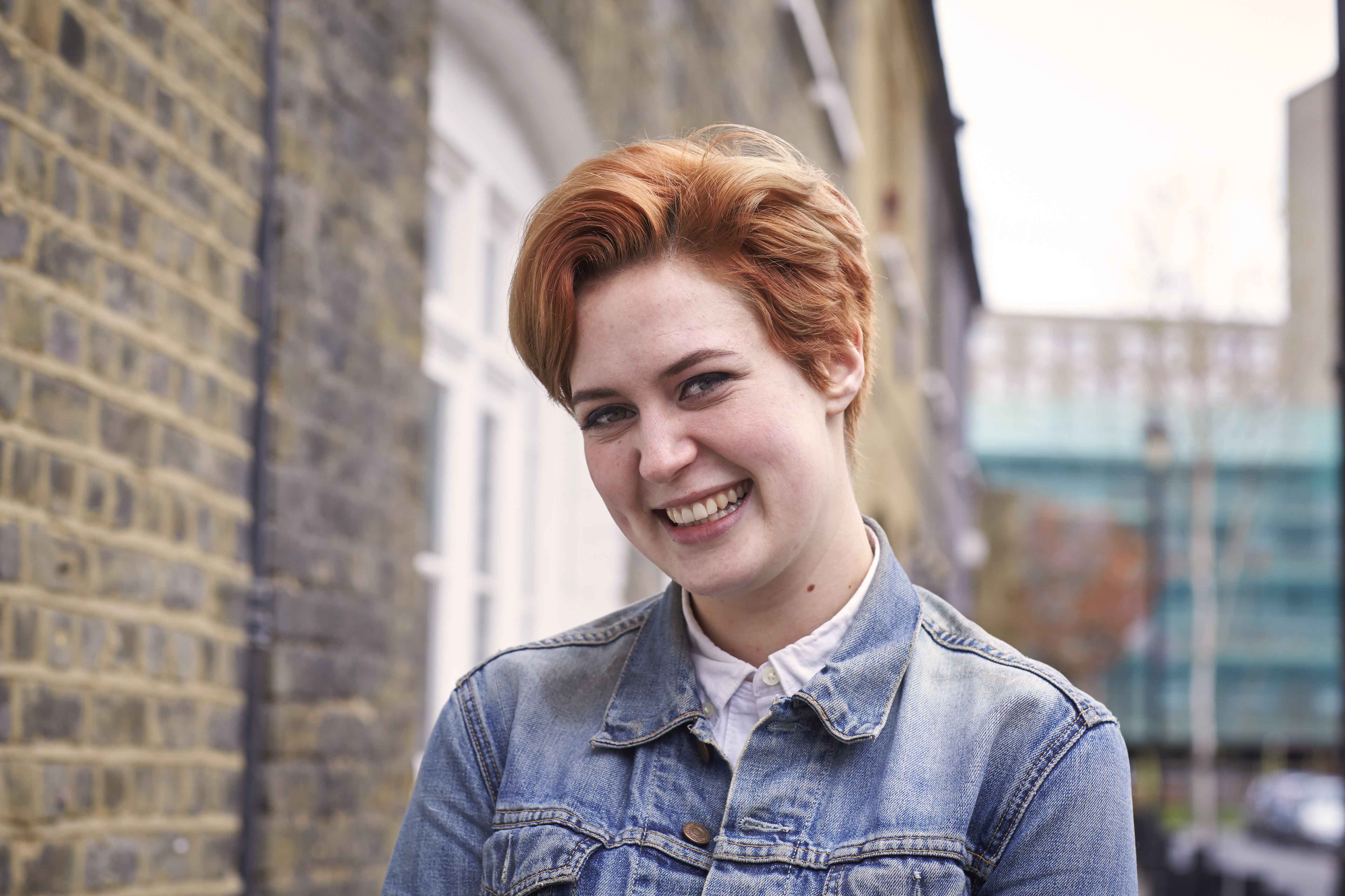 trending styles for oval faces pixie