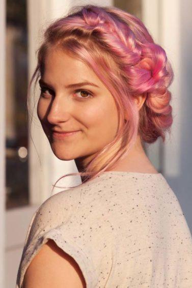 party hairstyles: Pull Through Hair Crown