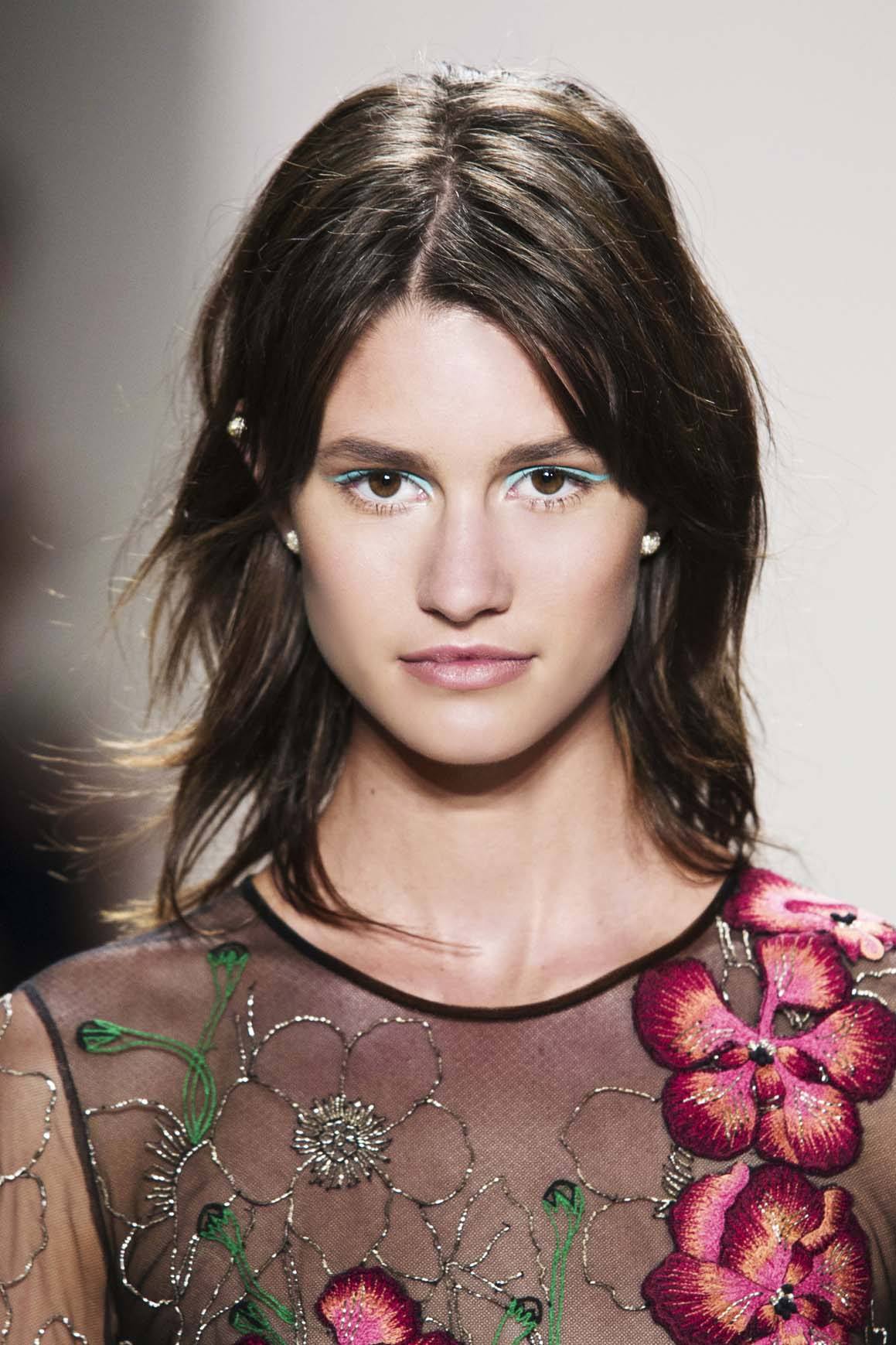 Haircuts with layers lob