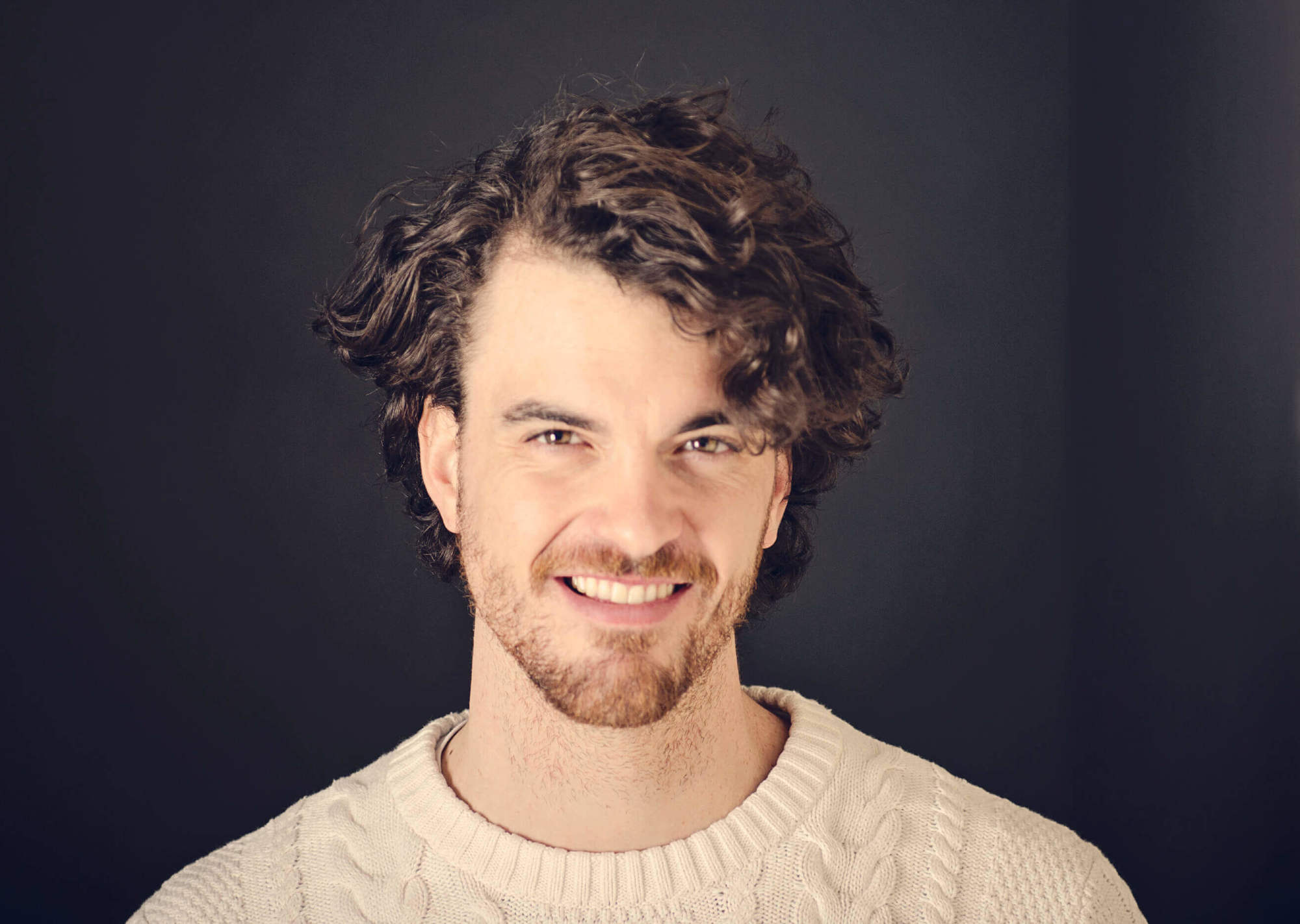 men's medium length haircut for curly hair