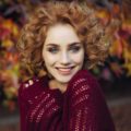 how to create a curly hair bob no part