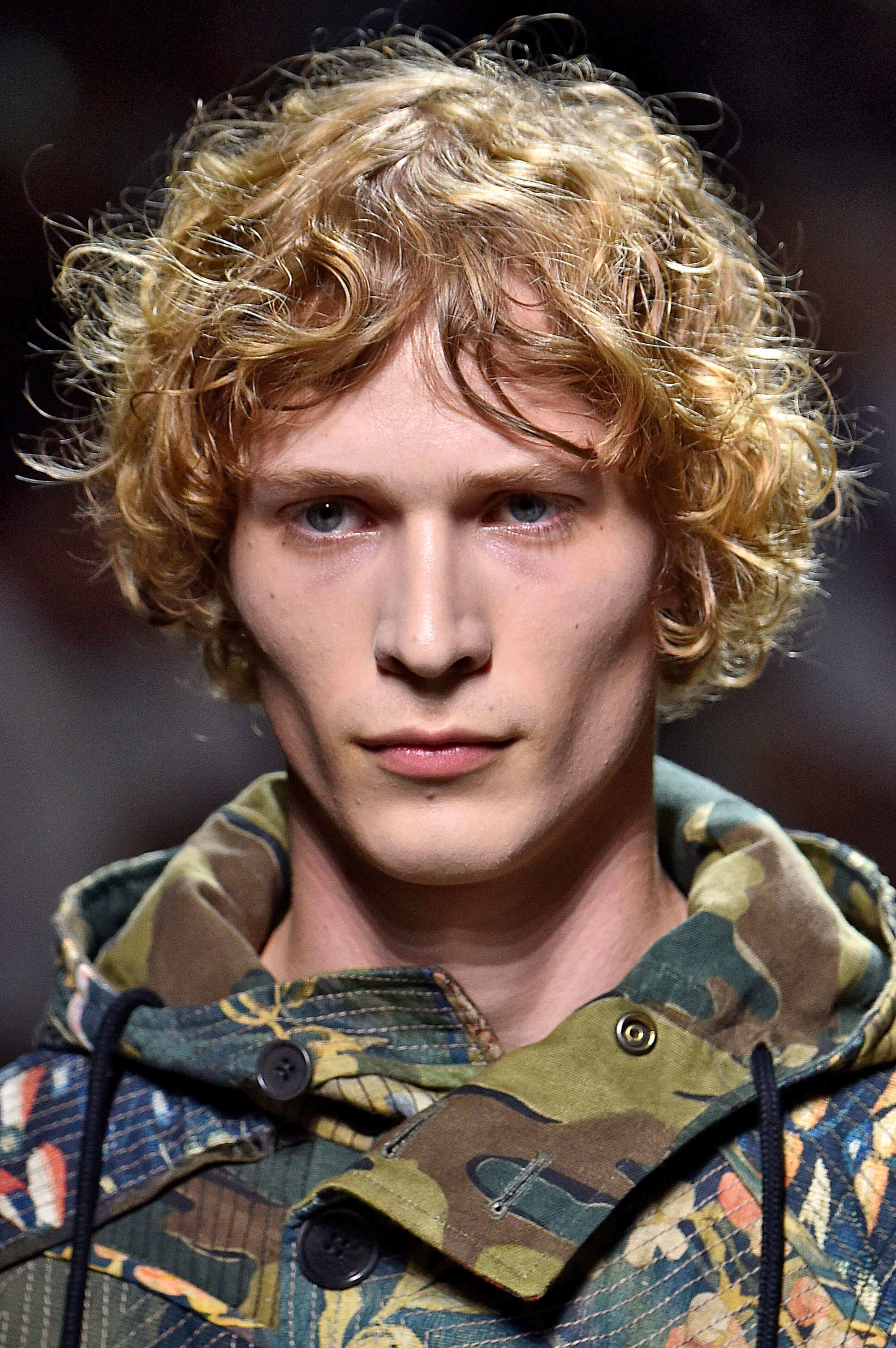 How to style men's curly hair