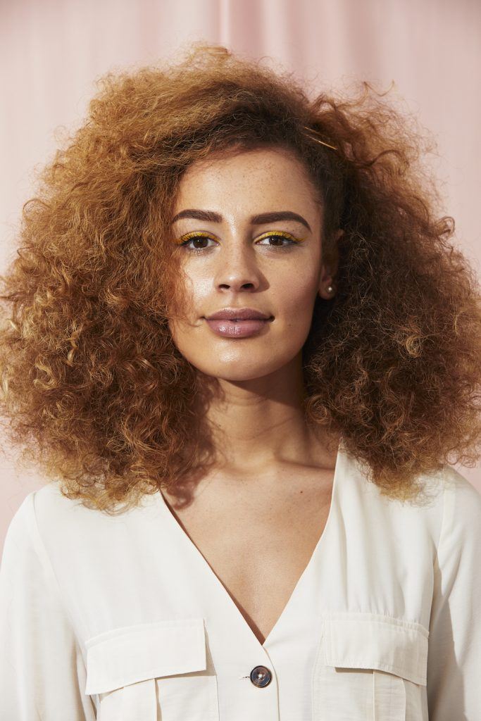 haircuts for volume brushed out curls