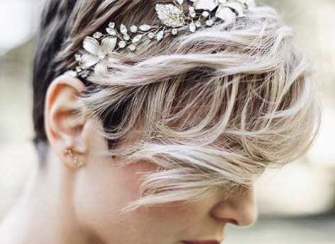 Wedding Pixie Cuts can be styled with gorgeous accessories.