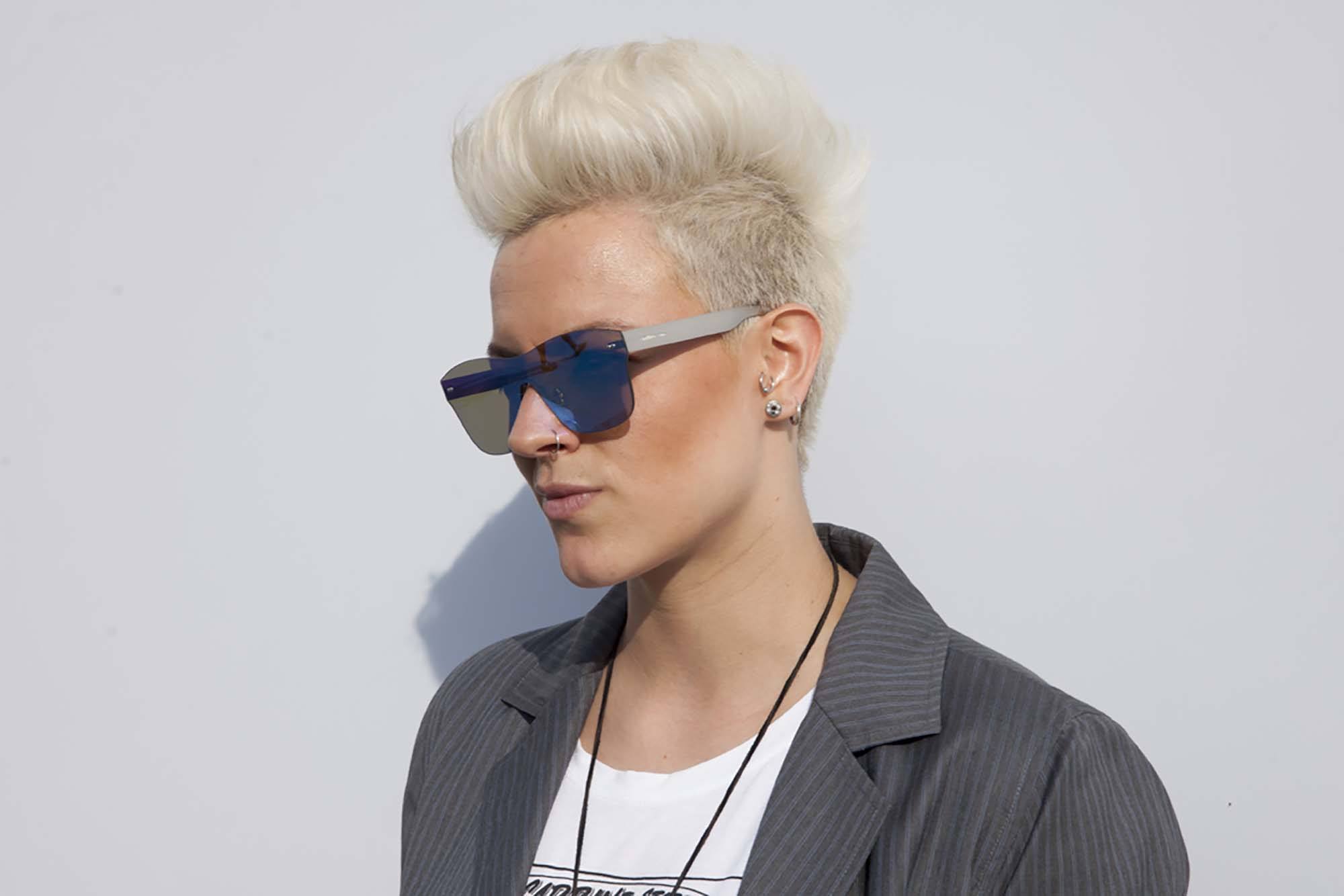 6. How to Style Short Spiky Hair for a Platinum Blonde Look - wide 2