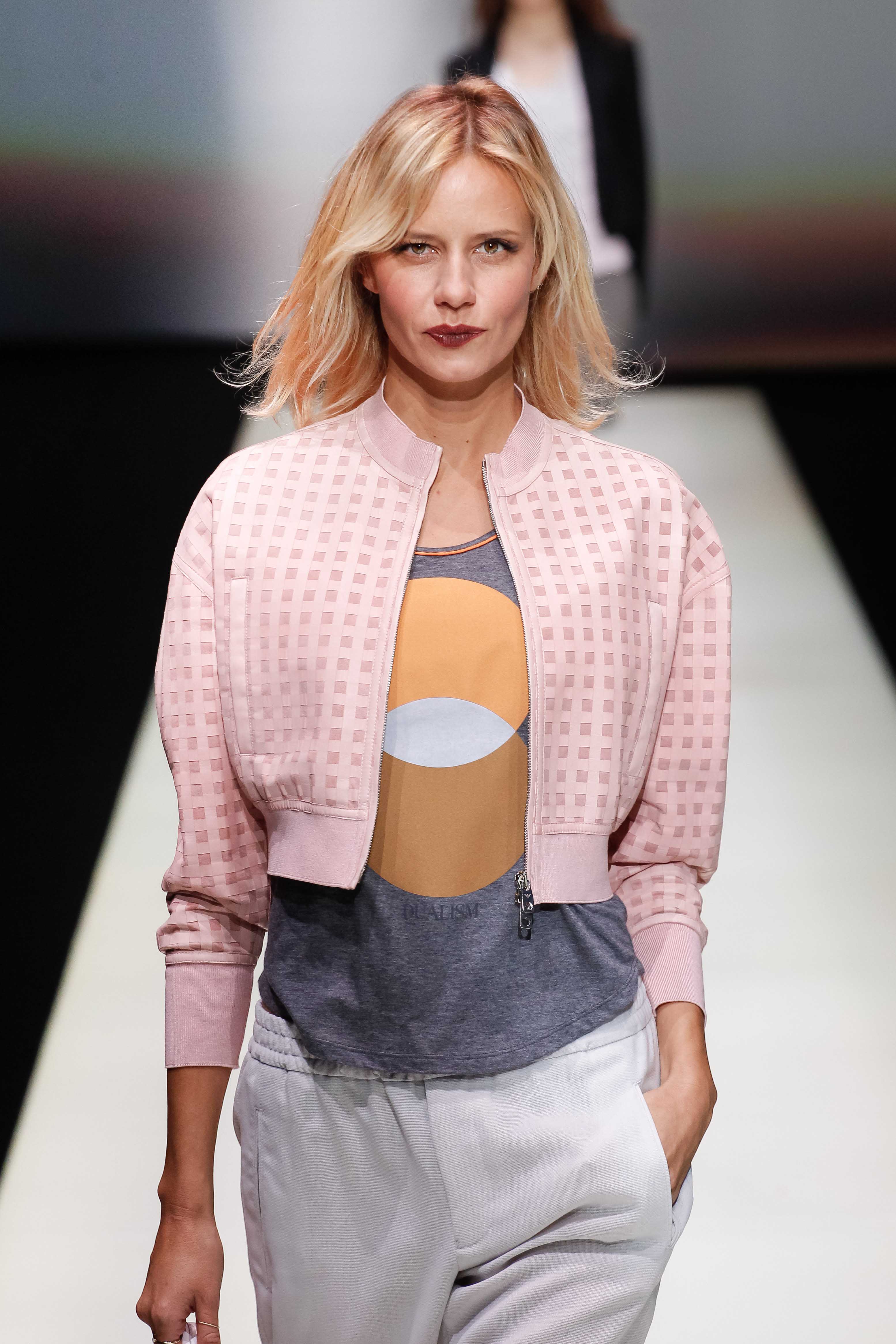 Spring Ombre looks include pink rooted ombre styles.