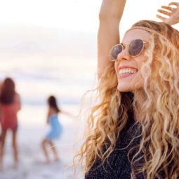 summer hairstyle trends: beach waves