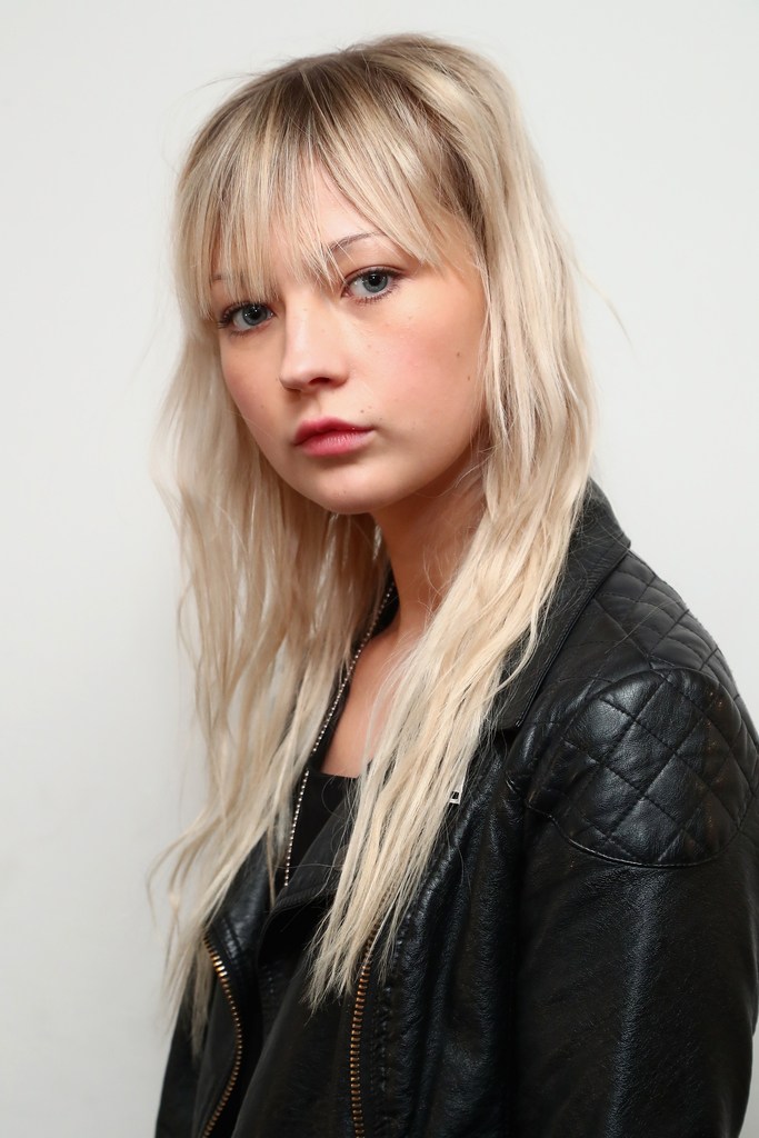 rock & roll hair alice + olivia front