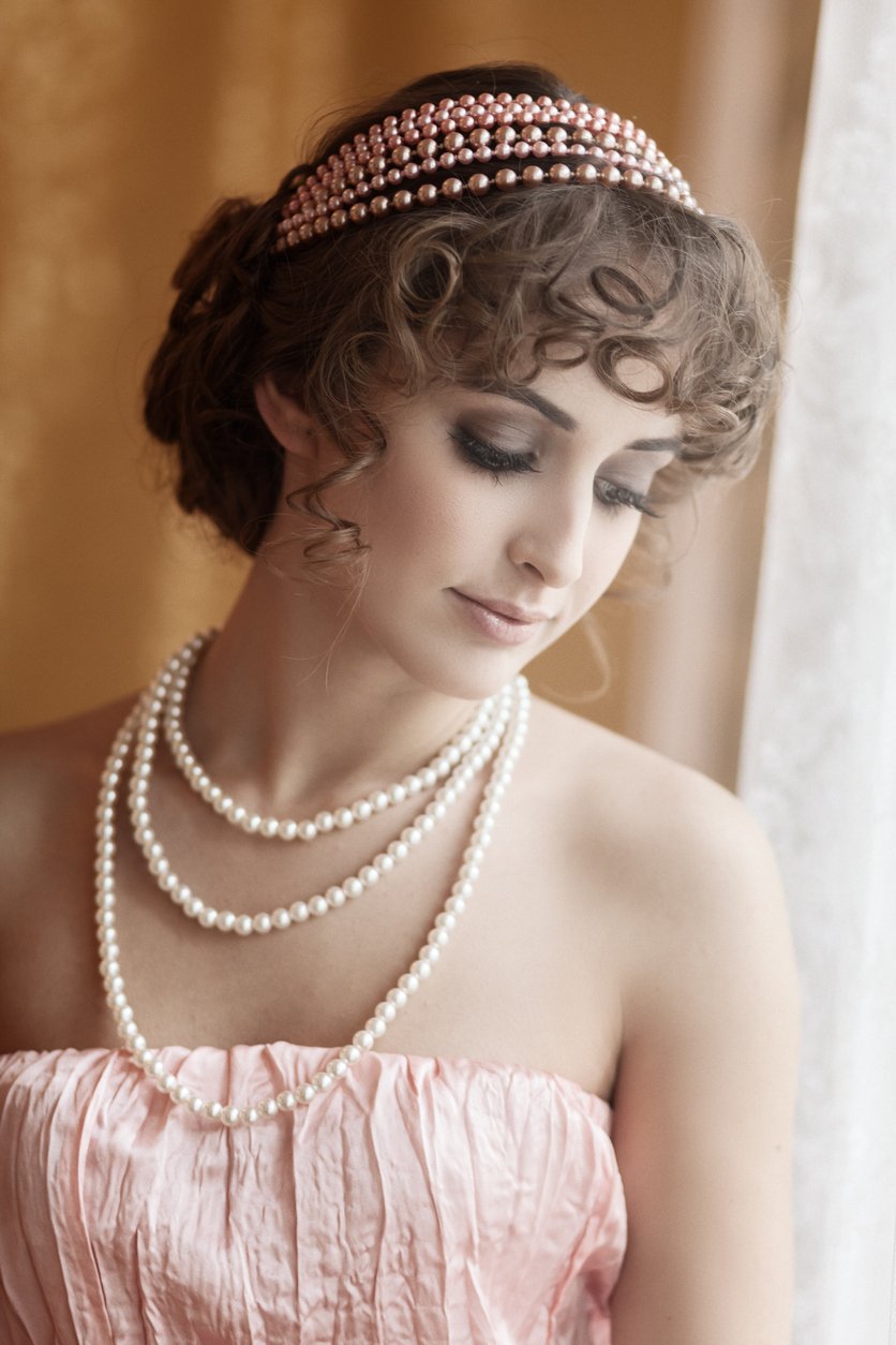 1920s Hairstyles 22 Beautiful Vintage Hairstyles to Try in the Modern Day All Things Hair US