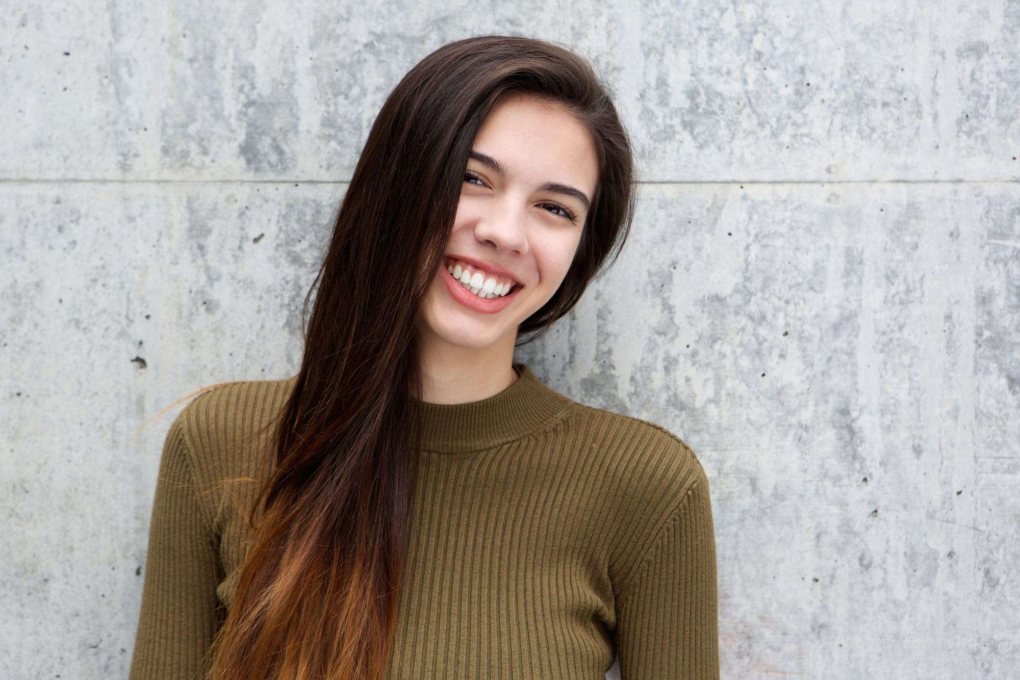 hairstyles for oblong faces brunette slight ombre