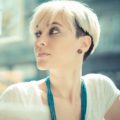 wedge haircut multi-toned