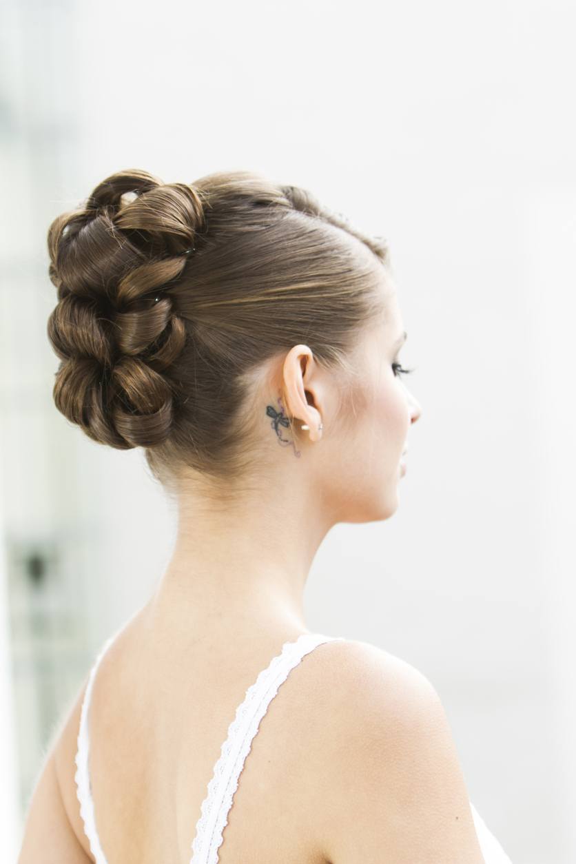 20 Creative and Beautiful Wedding Hairstyles for Long Hair -  Elegantweddinginvites.com Blog