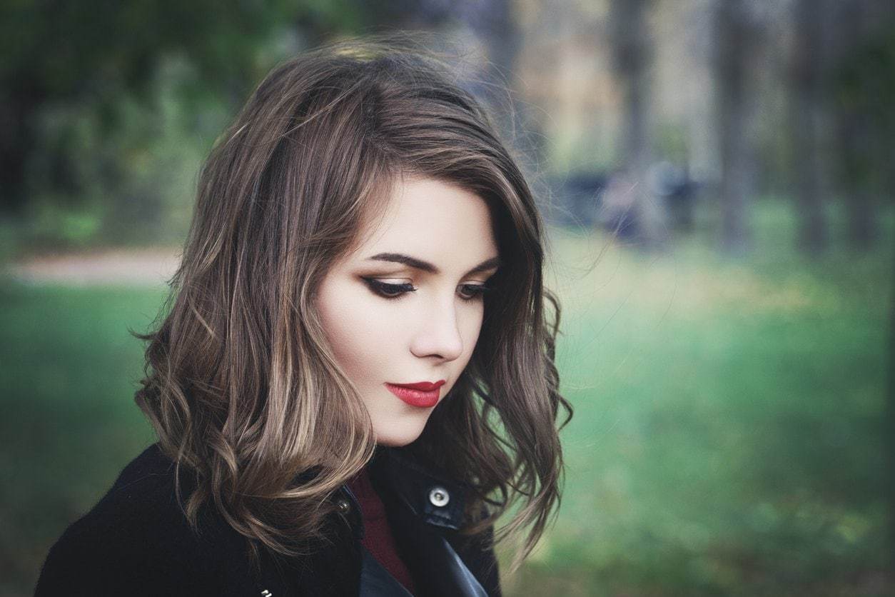 balayage medium hair face-framing highlights