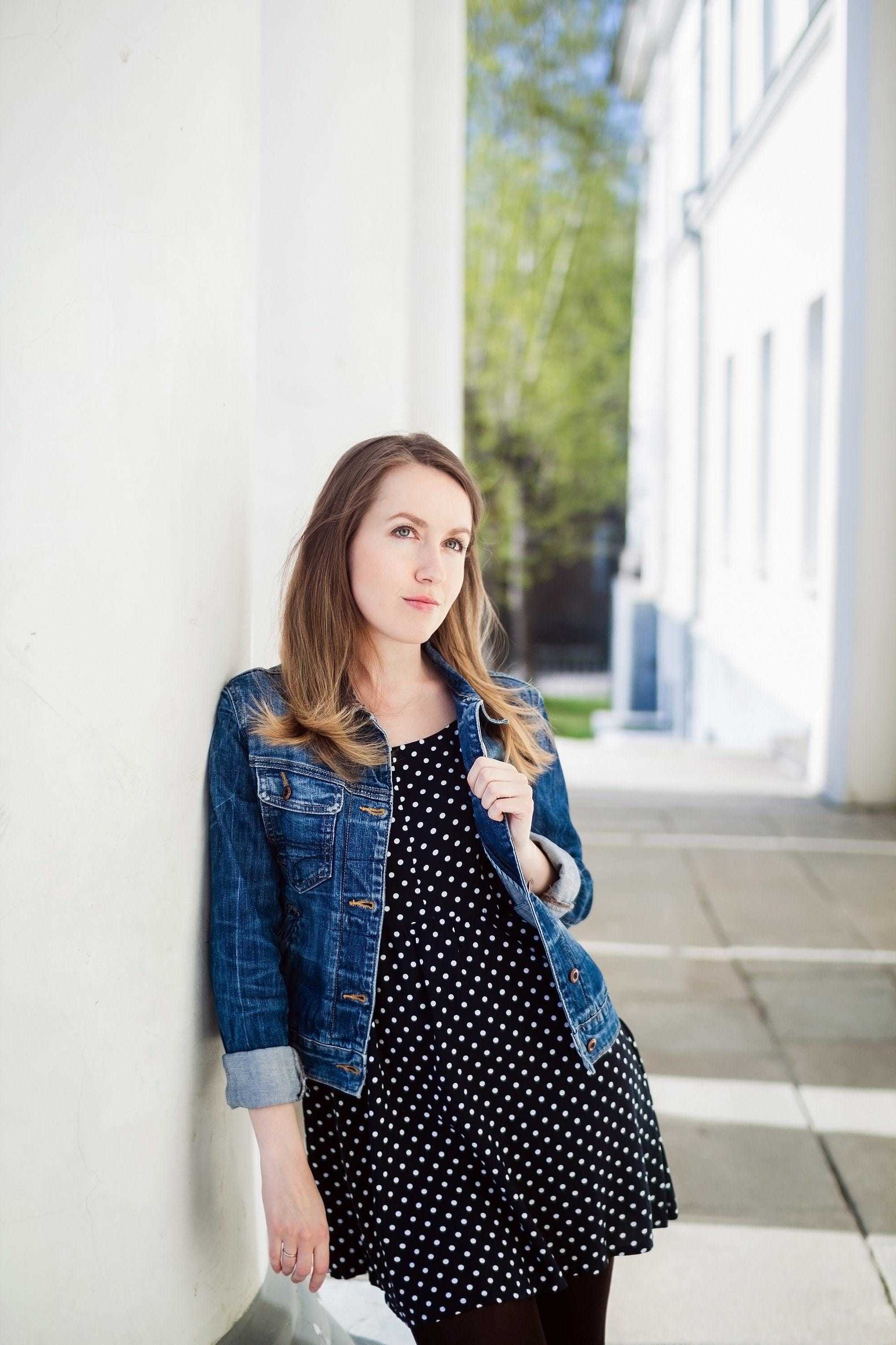 balayage medium length hair subtle ends