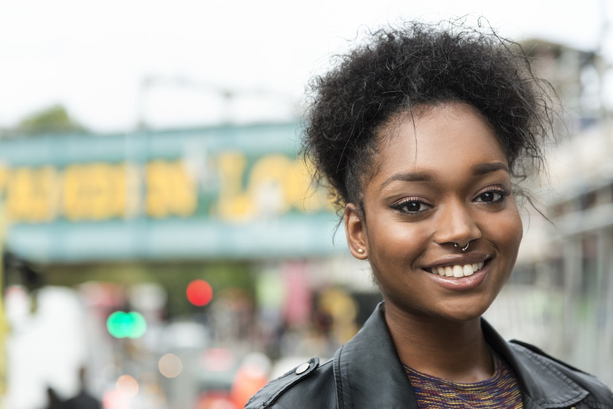 Short Messy Hairstyles: 10 Haircuts Taking Over the Styling Scene in 2023