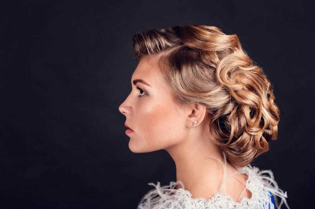 wedding hairstyles for medium length hair: pinned curls