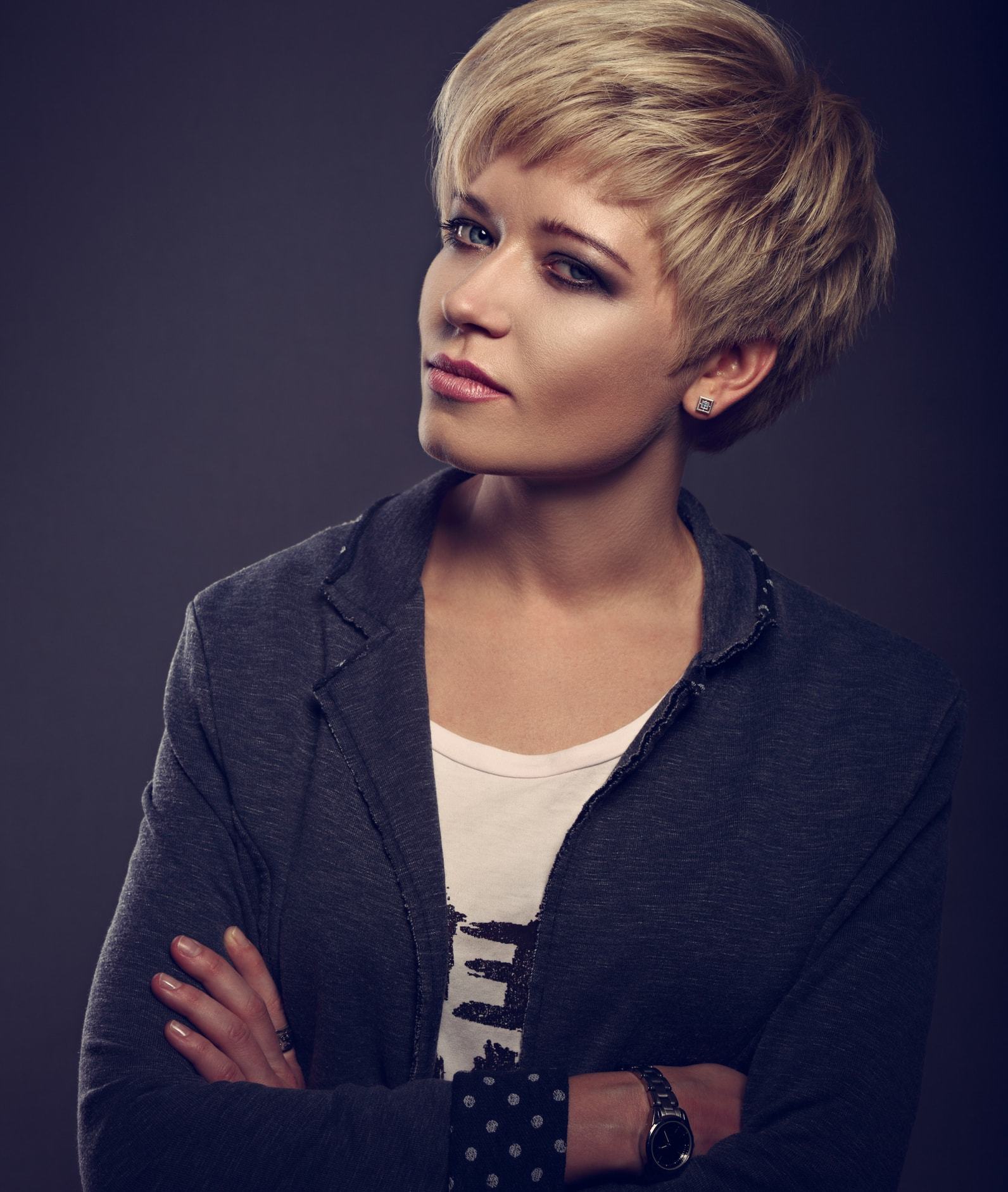 short haircuts for round faces choppy pixie