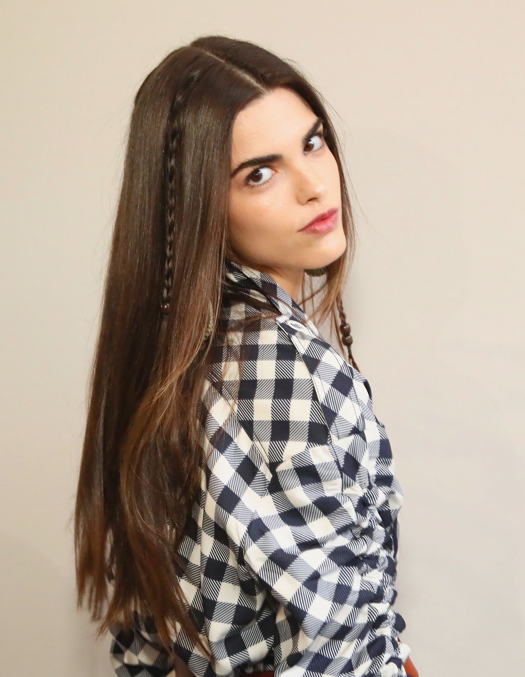 60s chic: side view