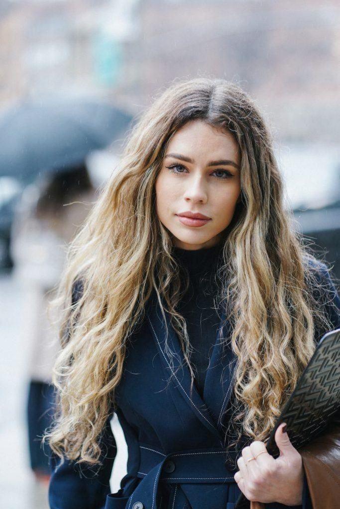 curly hairstyles for long hair messy curls