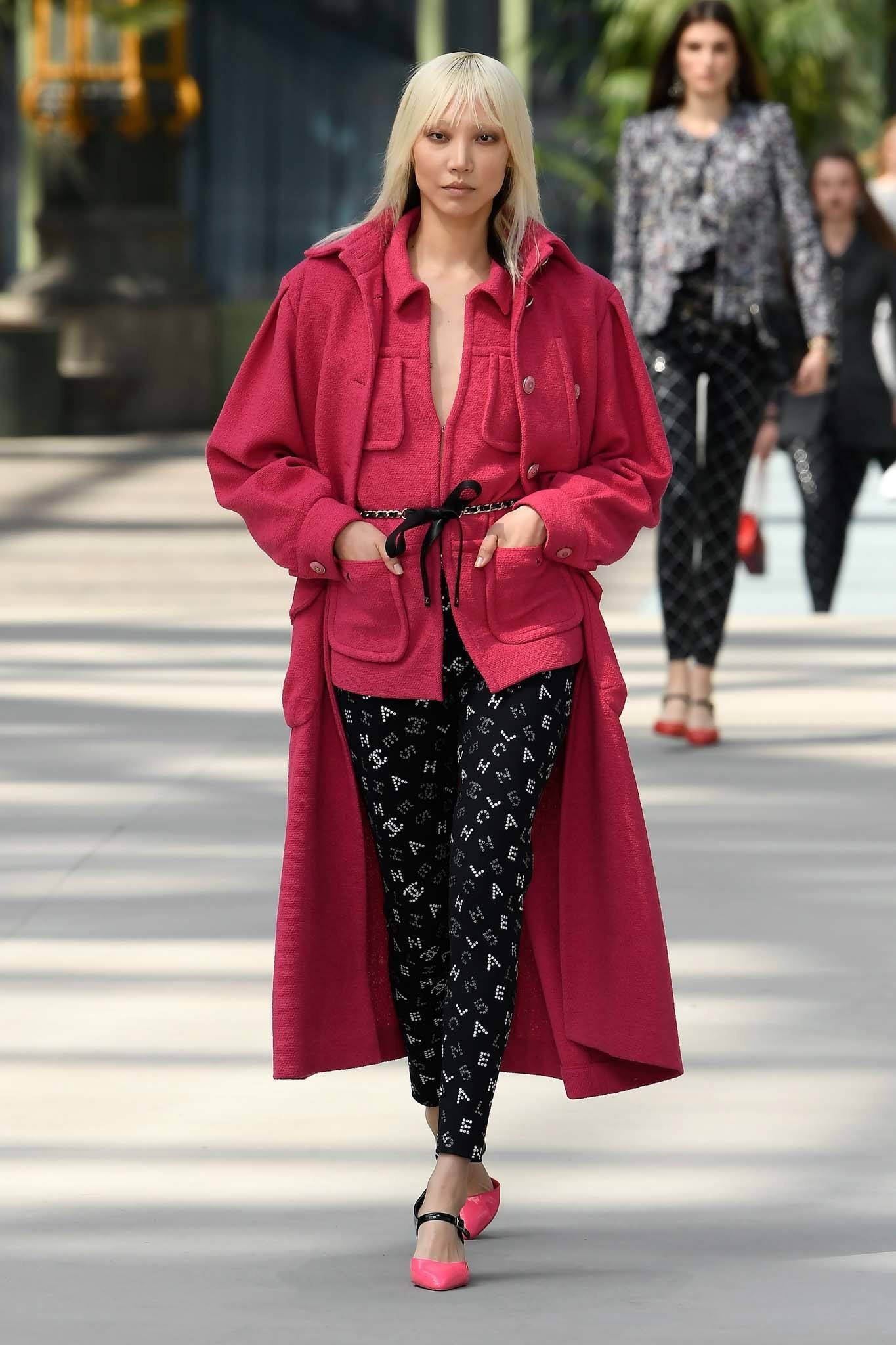 resort 2020 hair trend: razor lob