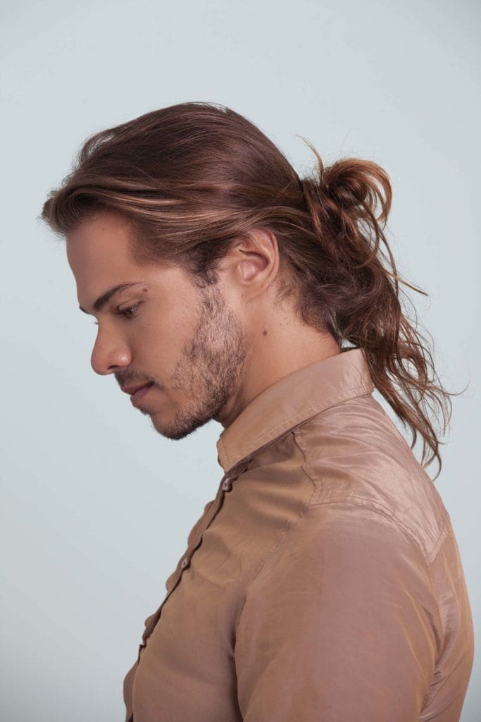how to tie a man bun