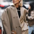 2023 short hair trends headband blonde bob straight hair