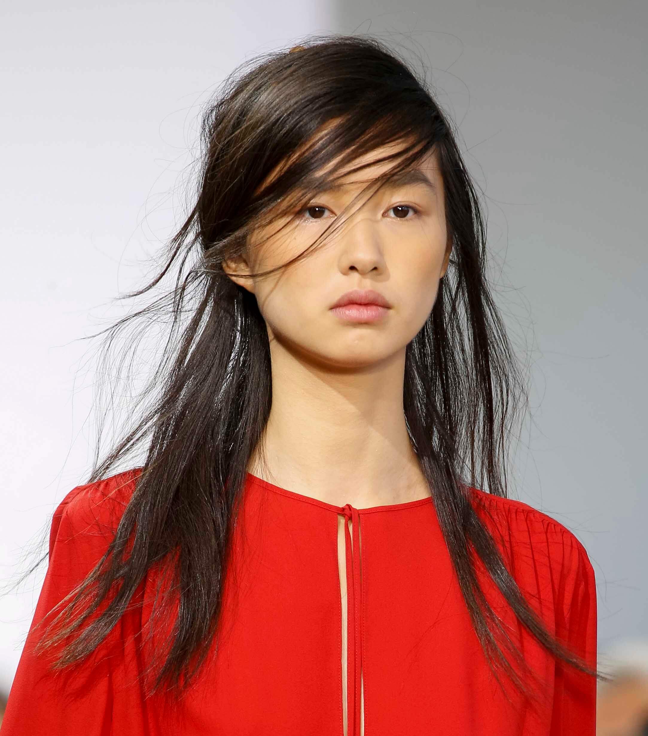 50 Stylish Bangs for Round Faces Compatible with Any Hair Length