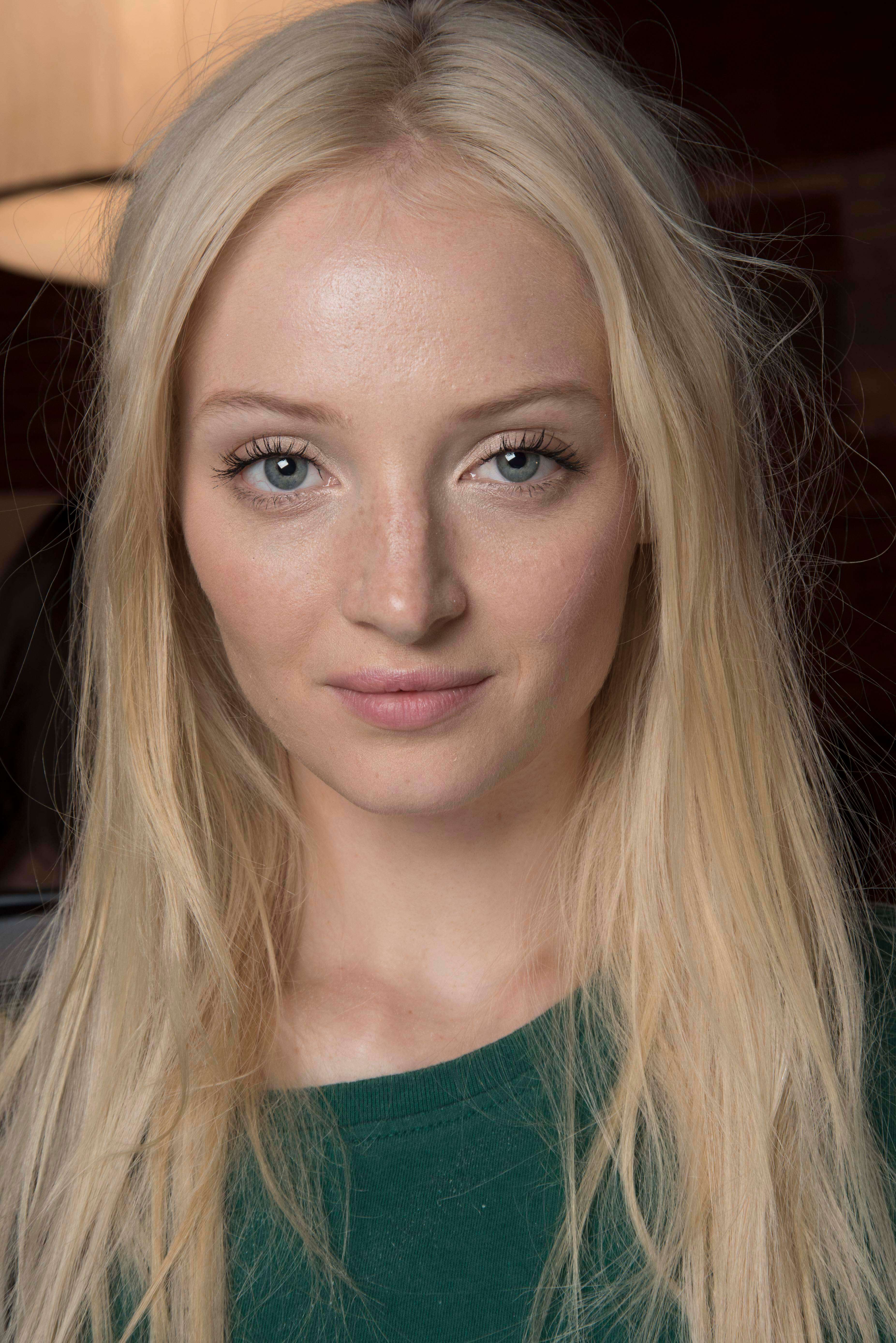 fine blonde hair brush