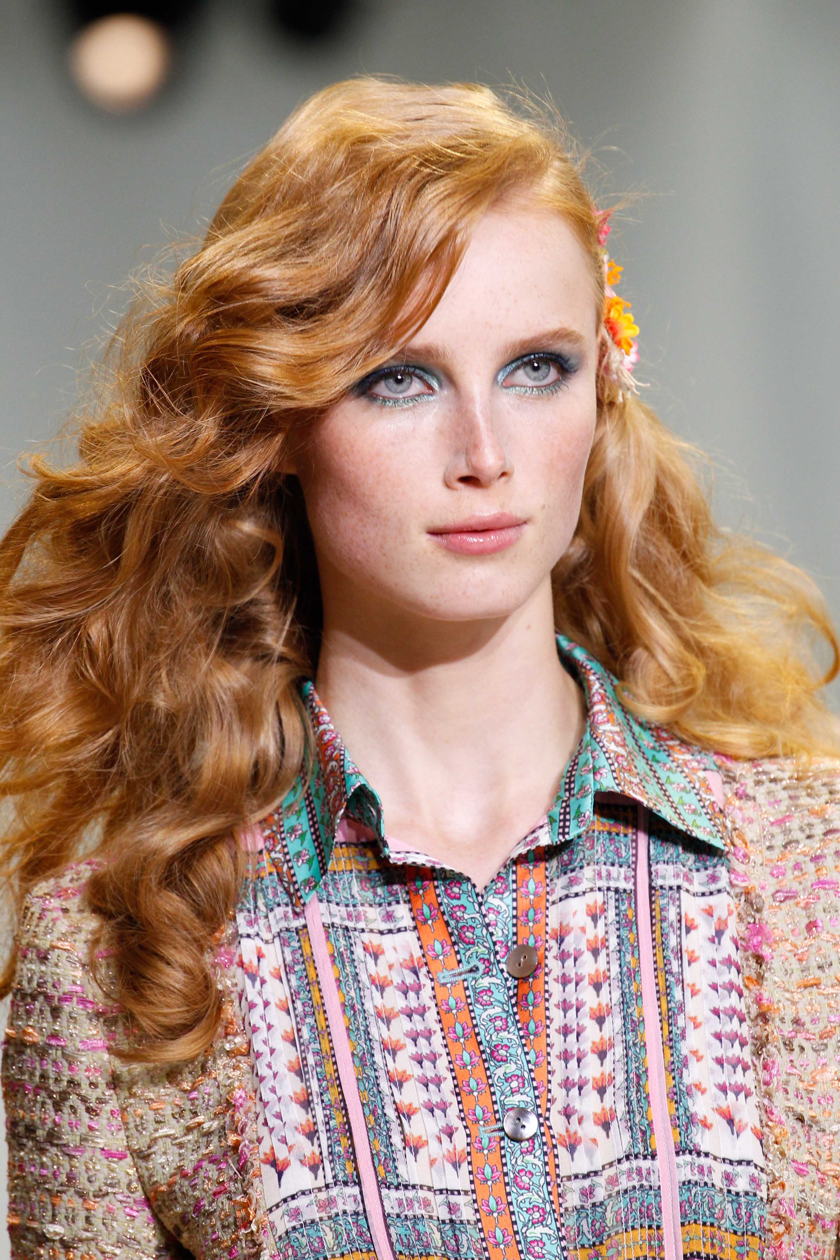 Voluminous curls. Credit: Indigital