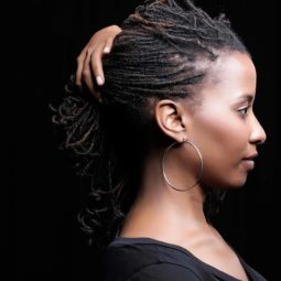 dreadlocks hairstyles: black woman with short locs