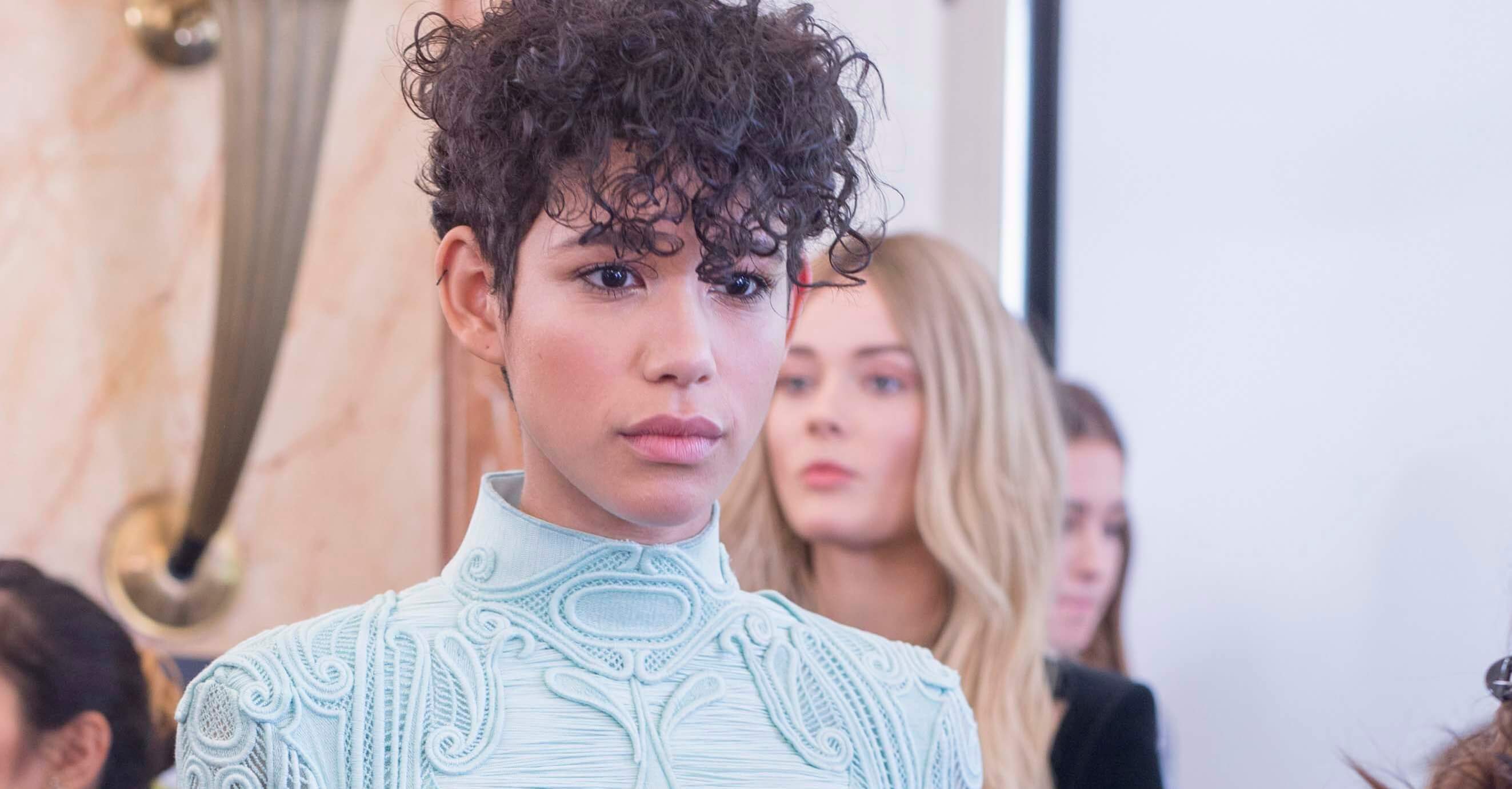Very short haircuts: Model with short curly cropped hair