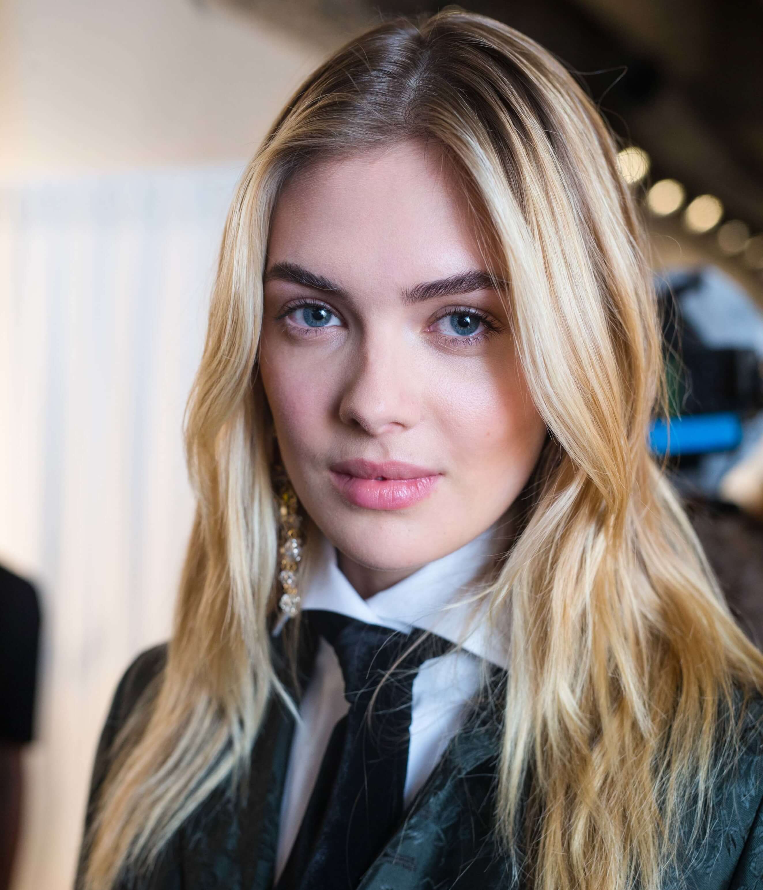 long layered waves hairstyles on blonde model
