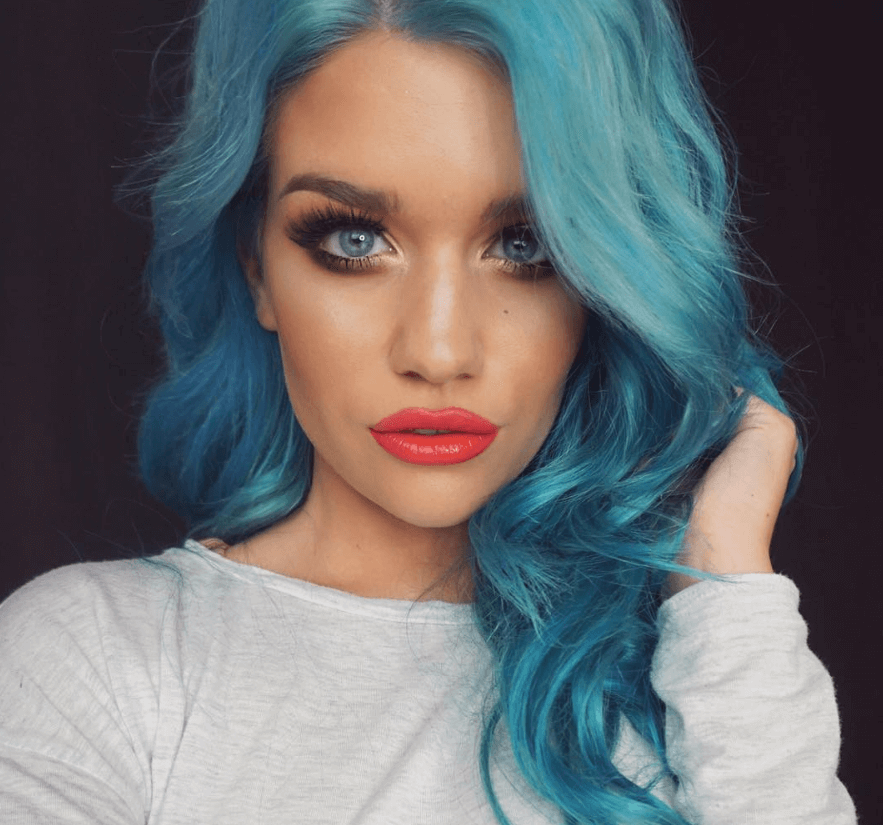 girl with blue ombre hair