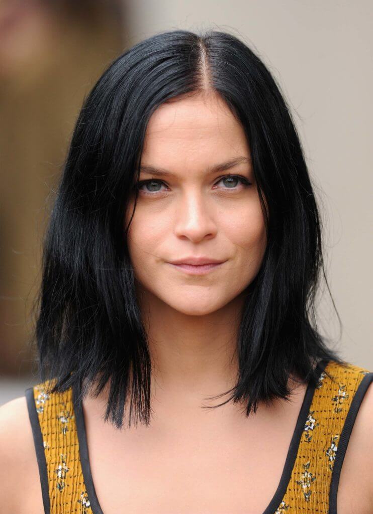 classy short hair: short black bob hairstyle leigh lezark